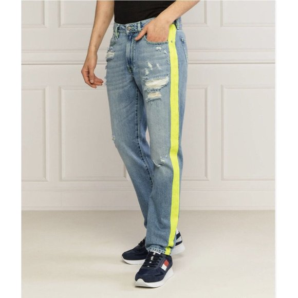 Guess Men's Drake Slim Tapered Jenas With Destroy Light Blue Size 31